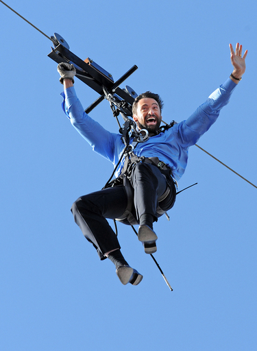 ヒュー・ジャックマン不運、スタントで右目にあざ