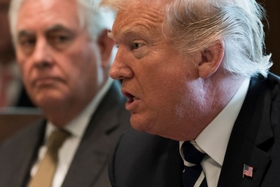 イラン核合意、「完全破棄の可能性ある」 トランプ大統領