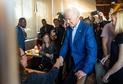 米スーパーチューズデー、バイデン氏が8州で勝利の見通し