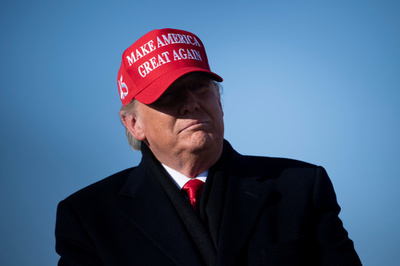 トランプ氏、激戦州アイオワで勝利 米報道