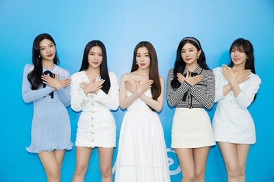 Red Velvet、ニューアルバム「Feel My Rhythm」ショーケースを開催 – KOREA WAVE