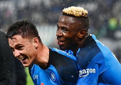 ナポリがユーベ下し優勝目前 ラスパドーリが終了間際に決勝弾