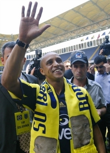 ロベルト・カルロス フェネルバフチェでの再起を誓う