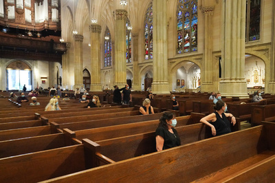 新型コロナ、世界の死者50万人超える 約3分の2は欧米