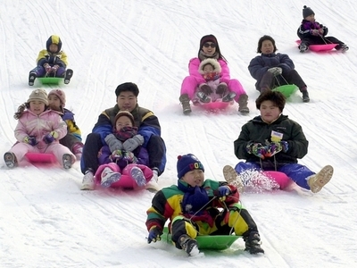 「出生率を上げるために早く帰宅を」、韓国保健省で月に1度強制消灯