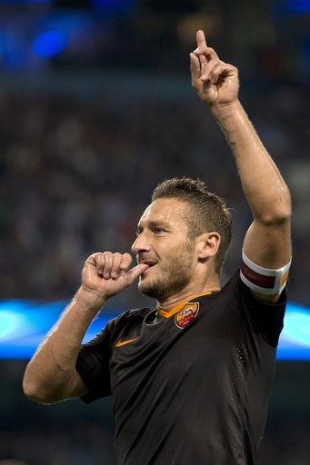 トッティが欧州CL史上最年長ゴール！シティと敵地でドロー