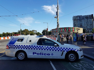 豪で家族8人逮捕、近親相姦および児童虐待の容疑