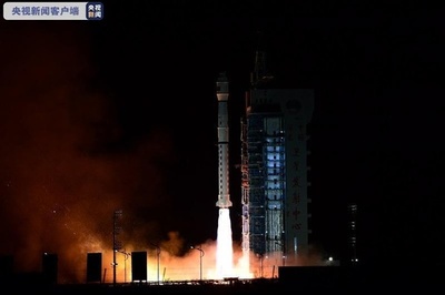 中国 リモートセンシング33号衛星発射成功