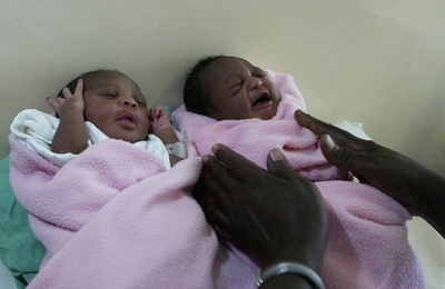 ケニアで「オバマ」「ミシェル」と名付けられる新生児が続出