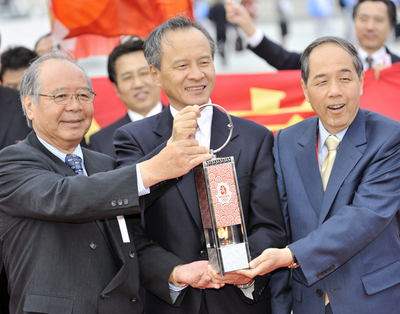 五輪聖火、日本到着