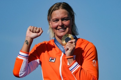 ファンラウエンダールが金メダル オープンウオーター女子