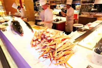 韓国リベンジ消費、特級ホテルのバイキング、値上げでも予約殺到