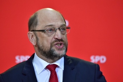 国際ニュース：AFPBB Newsドイツ第2党SPD、メルケル首相率いる保守系与党と連立協議入りへ