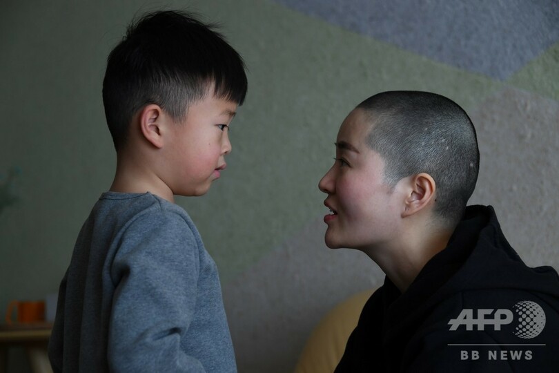 中国の人権派弁護士、出所するも新型コロナ対策で隔離へ 妻は軟禁を懸念