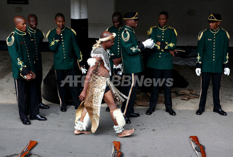 南アフリカの祝日「フリーダムデー」、伝統の民族衣装で祝う