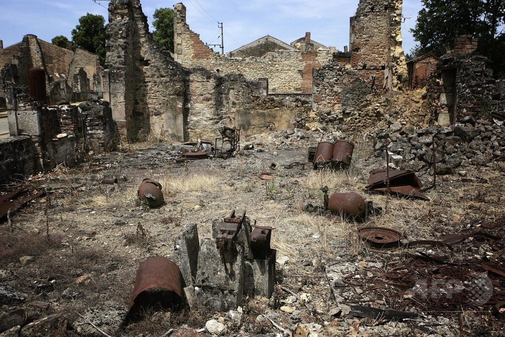 ナチス親衛隊のフランス村民虐殺事件、ドイツ裁判所が公訴棄却 ナチス親衛隊のフランス村民虐殺事件、ドイツ裁判所が公訴棄却