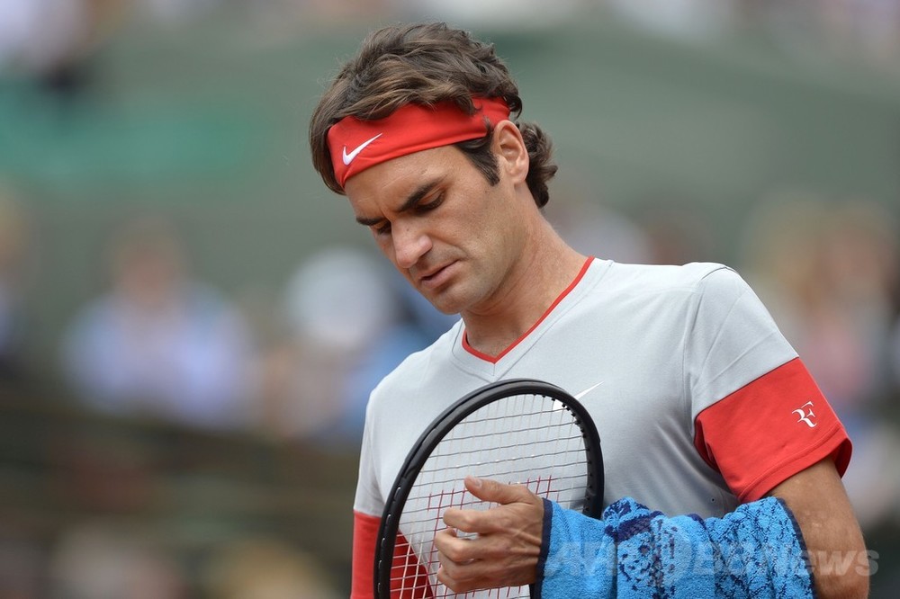フェデラー、全仏オープンで10年ぶりに8強逃す 写真8枚 国際ニュース
