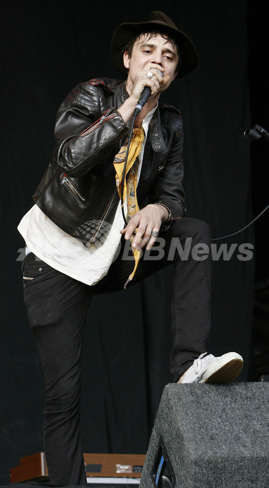 ピート ドハーティ 薬物所持容疑で再逮捕 写真3枚 国際ニュース Afpbb News