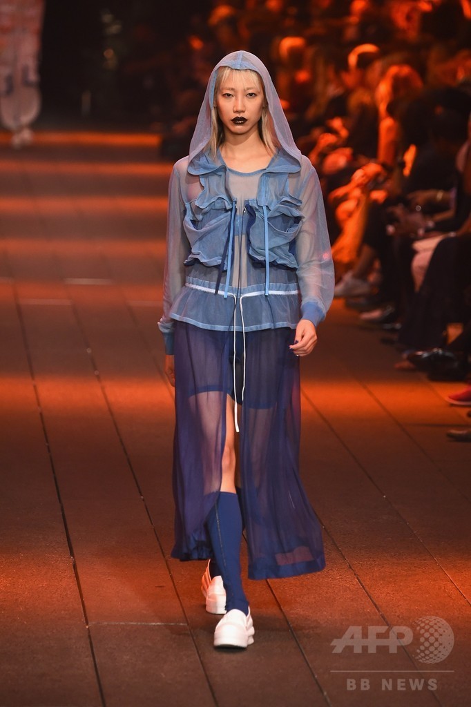 「DKNY」17年春夏