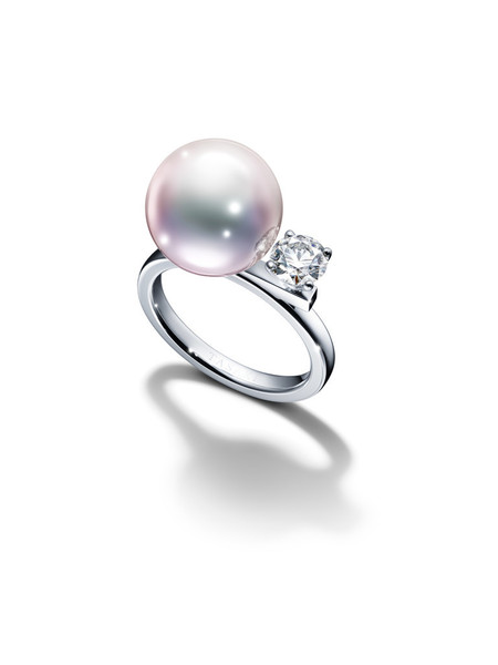 「TASAKI」創業60周年記念フェア開催、ブランドブックのプレゼントも