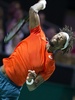 男子テニス、ABNアムロ世界テニストーナメント、シングルス準決勝。サーブを打つガエル・モンフィス（2016年2月13日撮影）。(c)AFP/ANP/Koen Suyk
