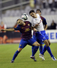 スペイン1部リーグのFCバルセロナ（FC Barcelona）は23日、クロアチア1部リーグのハイデュク・スプリト（Hajduk Split）と親善試合を行い、0-0で引き分けた。

ボールを競るFCバルセロナのアンドレス・イニエスタ（Andres Iniesta、左、2011年7月23日撮影）。(c)AFP/HRVOJE POLAN