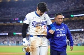 大谷翔平は「左肩亜脱臼」 ロバーツ監督が発表
