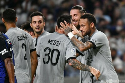 PSGが大勝で日本ツアー締めくくる メッシとネイマール躍動 写真8枚