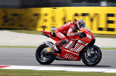 ストーナー 3戦連続でポール獲得