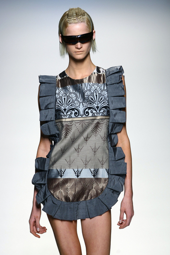 ＜08年春夏パサレラ・シベレス＞ジュアン・デュオスが新作を発表