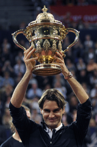 フェデラー ダビドフ・スイス・インドア3連覇を達成