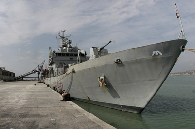 伊海軍、地中海パトロールを開始 初日に難民290人救出