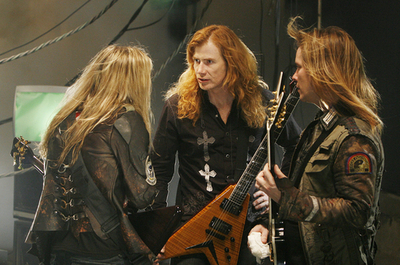 メガデス、新曲のPV撮影を行う - 米国