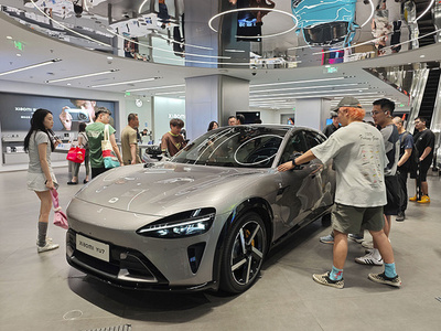 中国シャオミの電気自動車「YU7」発売1時間で28万台突破