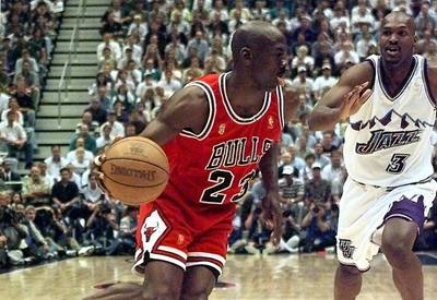 ジョーダン氏の「インフルエンザ・ゲーム」シューズ、約1.9億円で落札