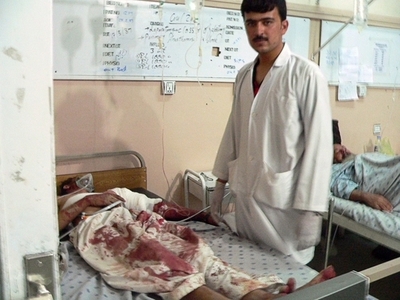 アフガニスタン南部の結婚式会場で爆発、39人死亡