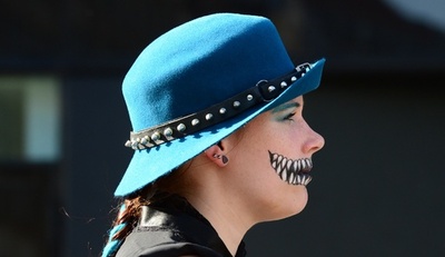 街中を染める黒衣装、ドイツでゴシックの祭典