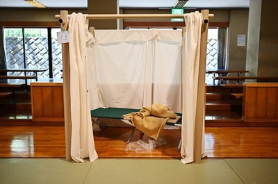 コロナ時代の自然災害対策を 建築家・坂茂氏