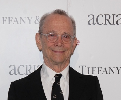 米俳優ジョエル・グレイが同性愛を公表、ミュージカル界の大御所