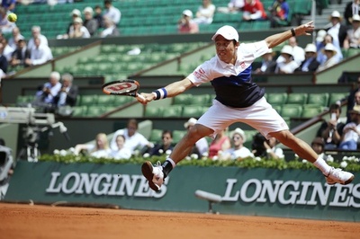 錦織快勝、3回戦はシード撃破選手と 全仏オープン