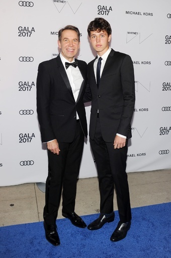 ホイットニー美術館のスプリング・ガラにジェフ・クーンズら