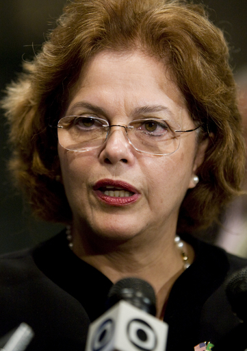 ブラジル官房長官の整形疑惑に話題騒然、次期大統領選への布石か