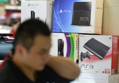 中国、ゲーム機販売を解禁へ 上海試験区での製造が条件