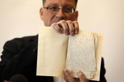 カフカの遺稿、イスラエル国立図書館が公開 長い法廷闘争の末