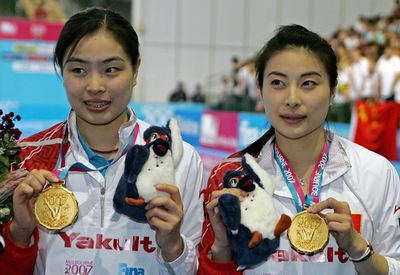 ＜第12回世界水泳選手権＞女子飛び込み、Wo／Guo組 シンクロ3メートル板飛び込みを制し金メダルを獲得 - オーストラリア