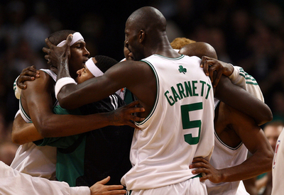 セルティックス ヒートとの接戦を制し開幕8連勝