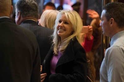 トランプ新政権、安保幹部候補が辞退 盗用疑惑相次ぎ