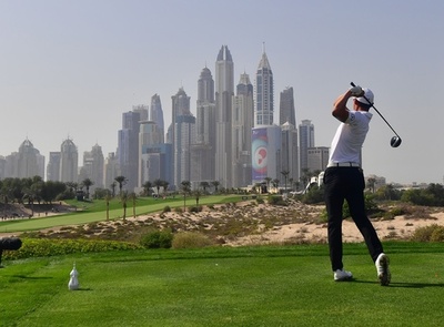 ゴルフ統括団体が新規則の明確な解釈提示、キャディーの位置取り関する混乱続出で