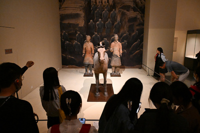 11月に小中学生5連休　旅行需要が急増