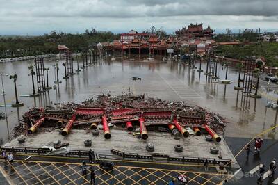 台風4号が台湾上陸 2人死亡、数百人がけが